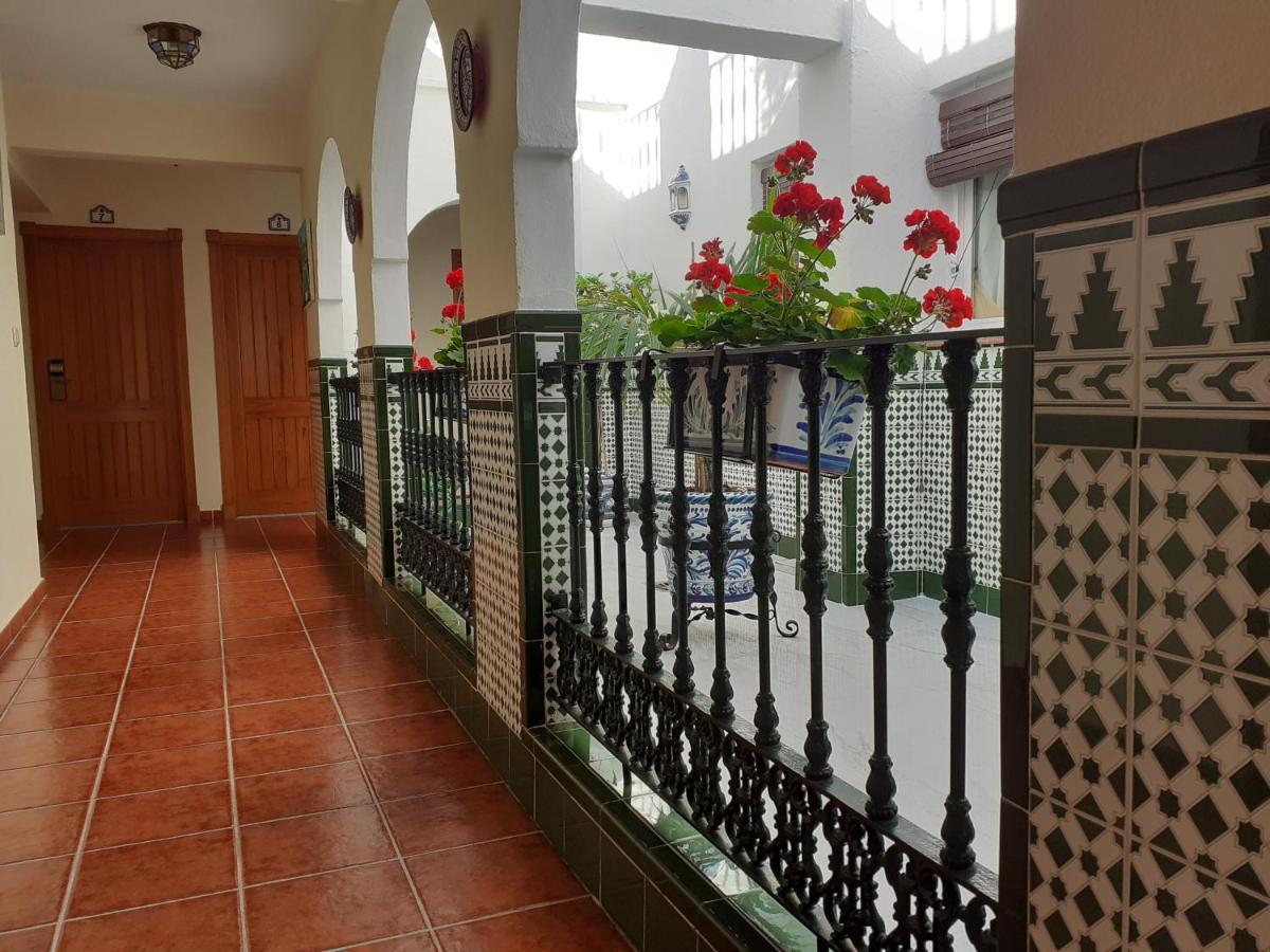 Hostal San Juan 살로브레나 외부 사진