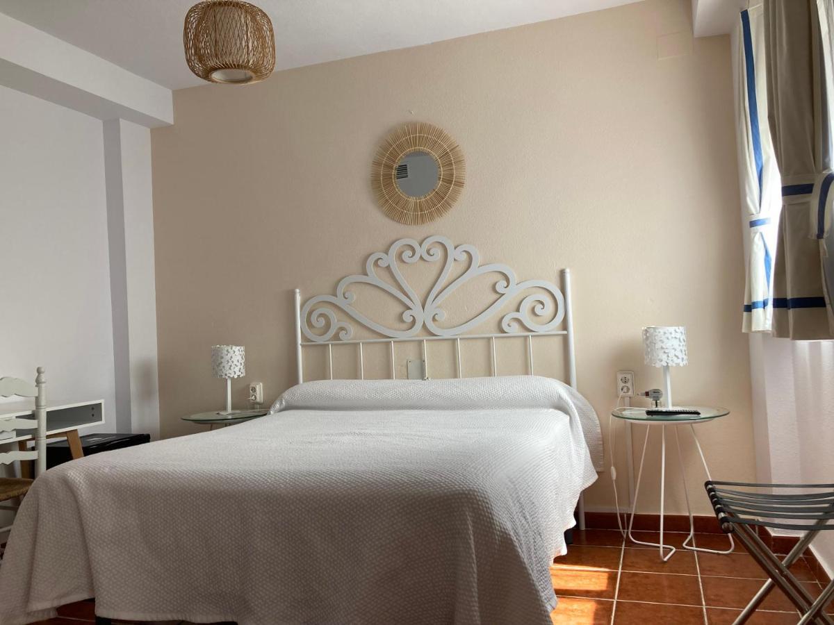 Hostal San Juan 살로브레나 외부 사진