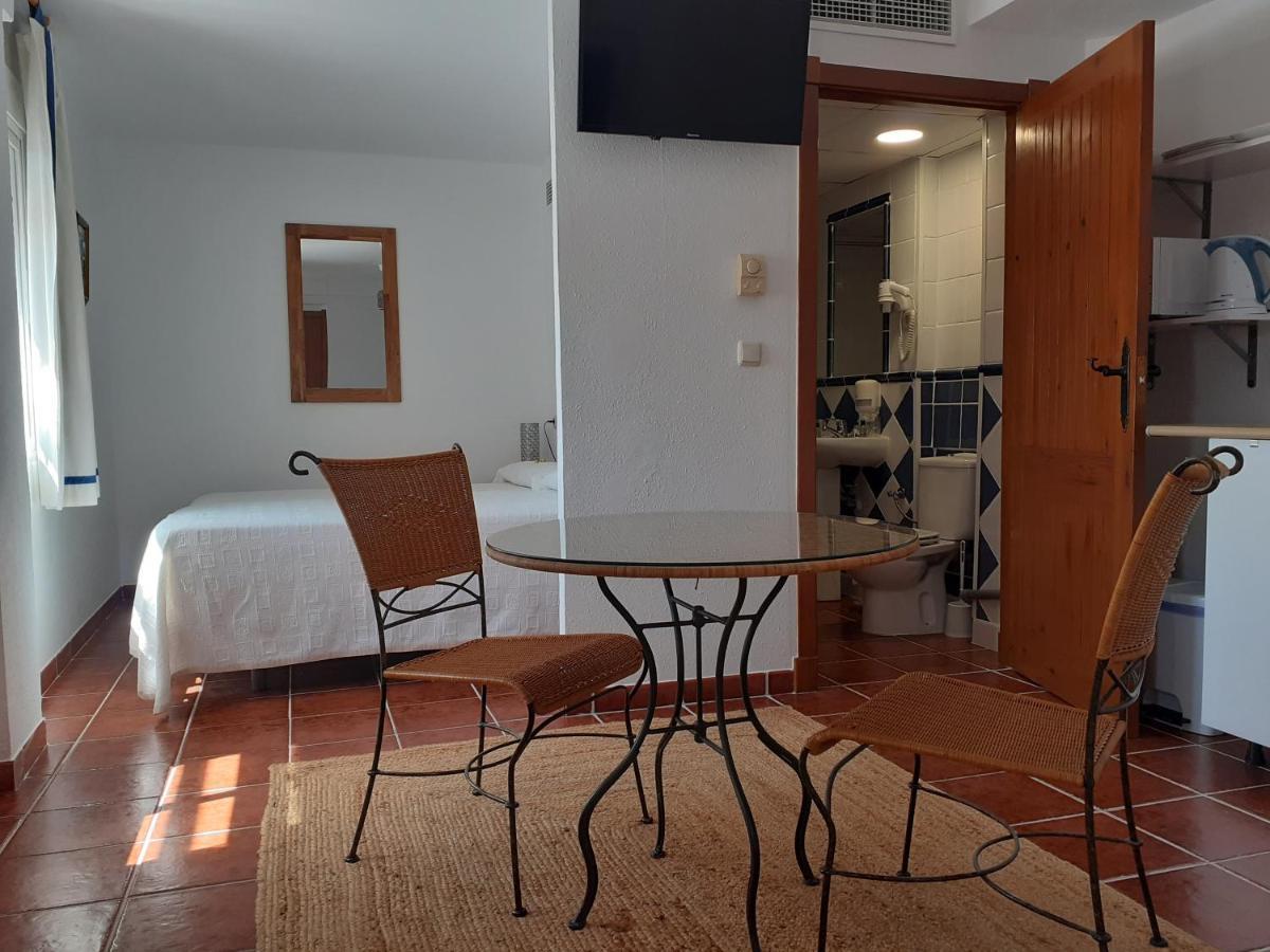 Hostal San Juan 살로브레나 외부 사진